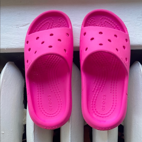 CROCS Kids Bright Pink size 11 Slides - Picture 2 of 9